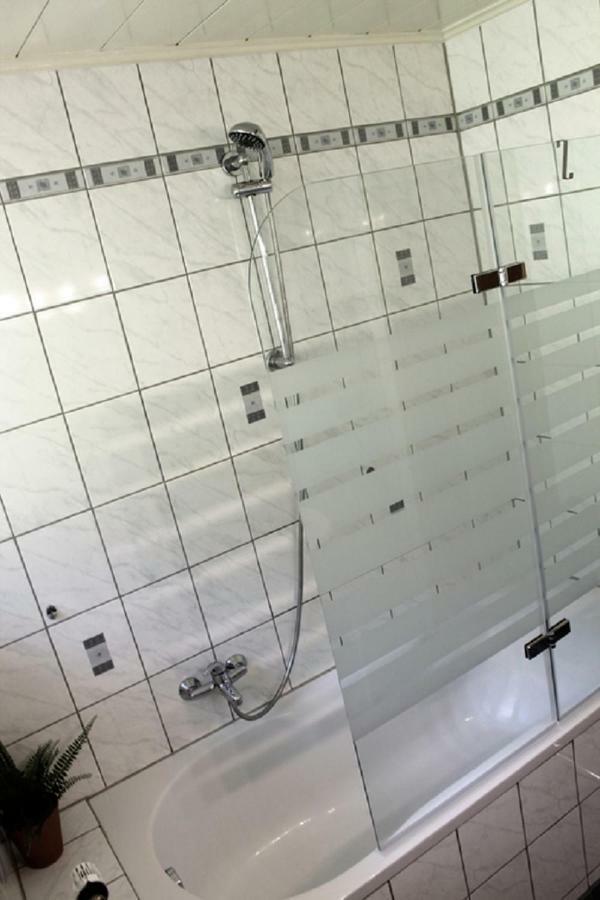 Ferienwohnung Jasmin In Schoenau Bei Heidelberg Fewo 2 เชอเนา ภายนอก รูปภาพ